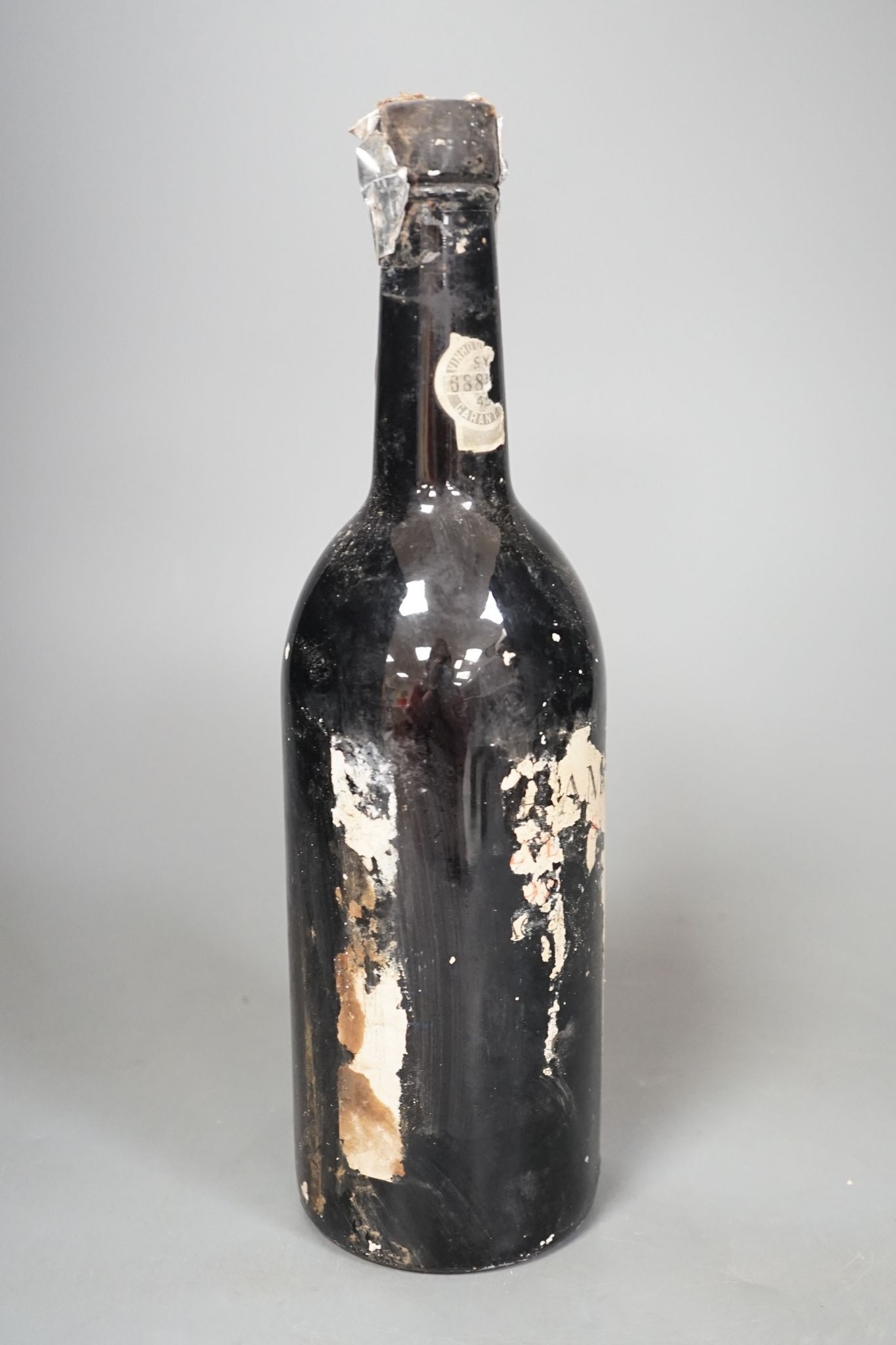 One bottle Grahams 1976 Port